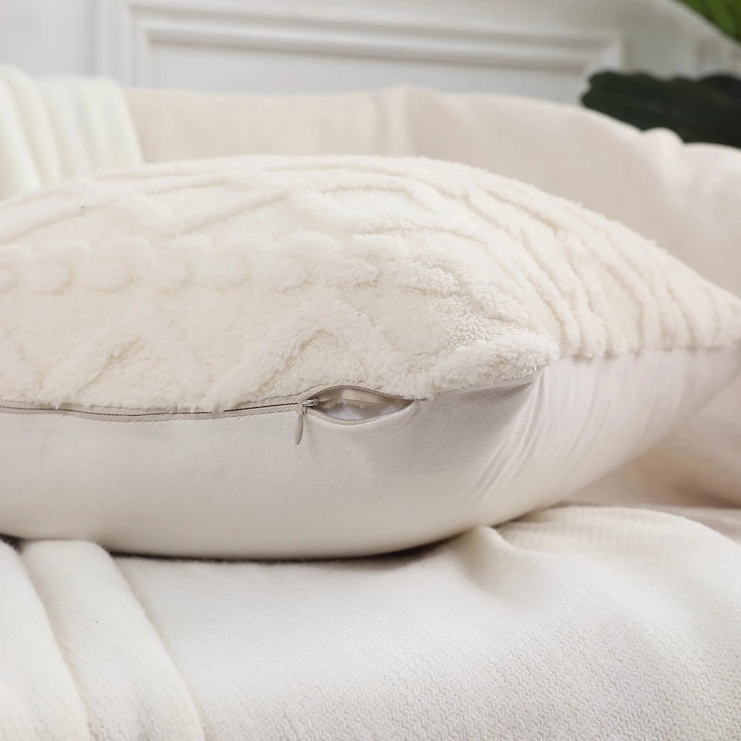 S57756419cb6b4b3c875ae190af473f96E